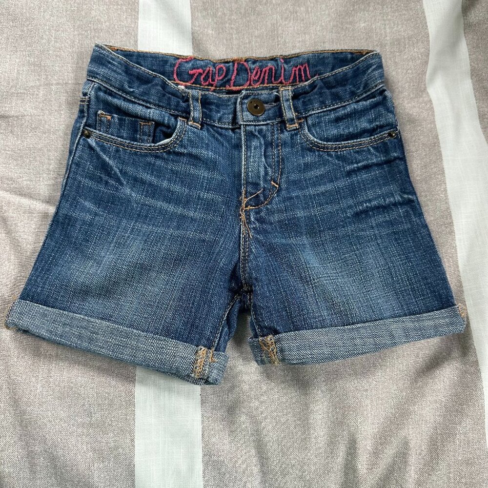 EUC Baby Gap Medium Denim Toddler Jean Shorts Sz 2 yrs